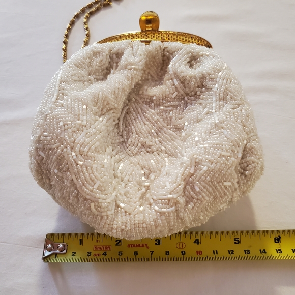 Antique 1920s White Beaded Evening Purse | Gold Chain Frame - Picture 12 of 16